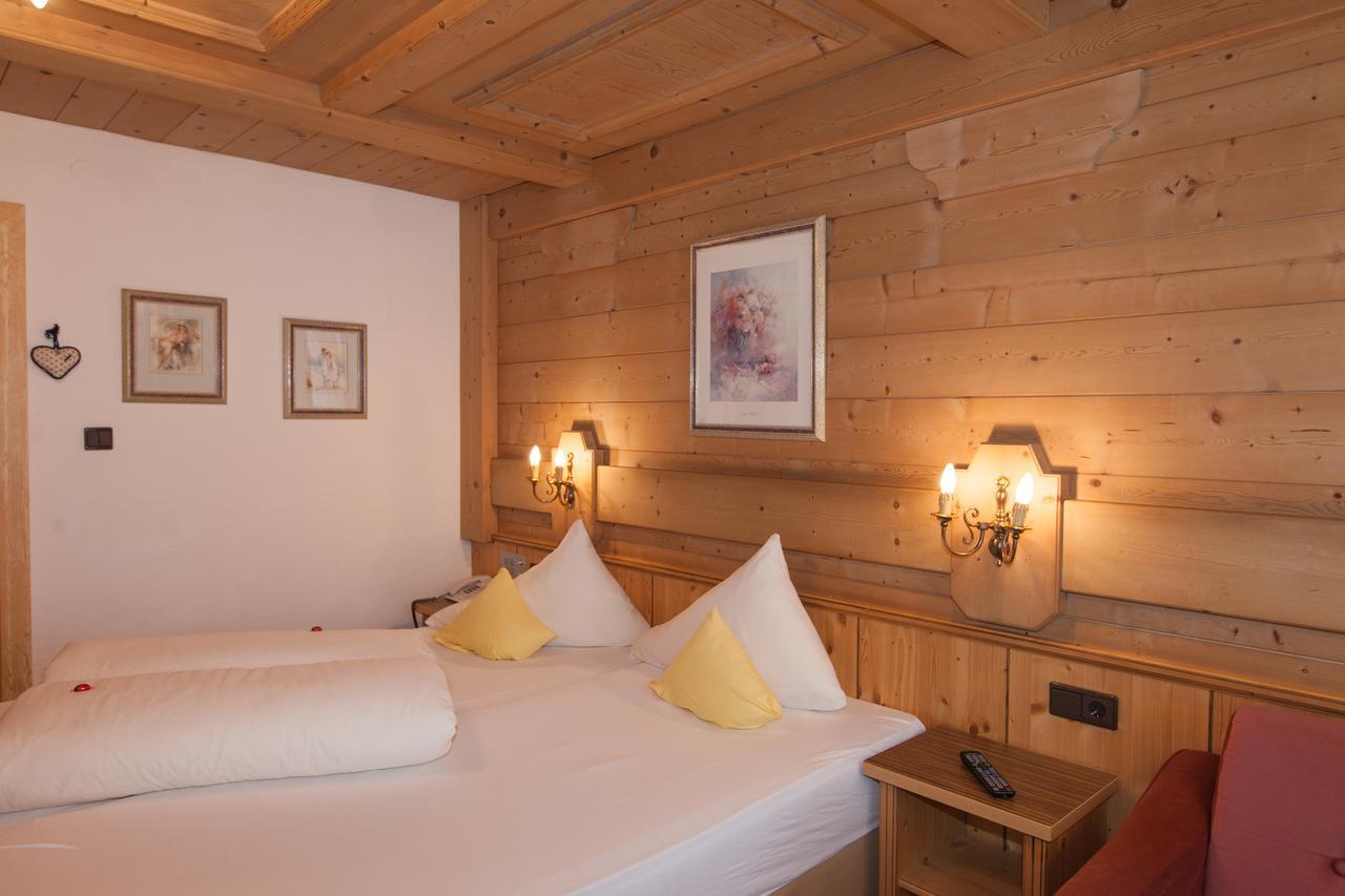 Hotel Schlosshof Ischgl Exterior foto